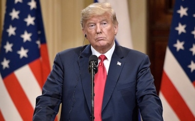 В США голуби в фирменных кепках агитируют за Трампа