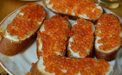 Лососевую икру назвали «никому не нужной в мире»