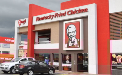 В KFC после визита Кардашян повесили мемориальную табличку