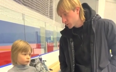 «Чемпион или шампиньон?»: Плющенко показал, как воспитывает сына