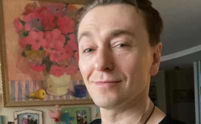 Безруков показал яркий подарок на 23 февраля от 3-летней дочери