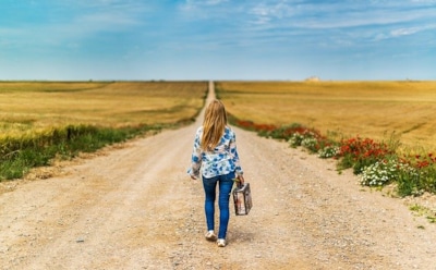 Побег ребенка из дома: как вести себя и что изменить