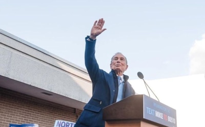 Блумберг ответил Трампу на издевательства над его ростом