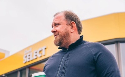 Константин Ивлев показал отдых с юной любовницей на Мальдивах