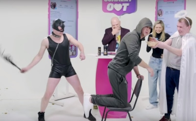 Соловьев восхитился Светлаковым, избитым на шоу плеткой за нежелание писать ему гадости