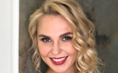 Пелагея похвасталась полученным от Путина званием «Заслуженного артиста»