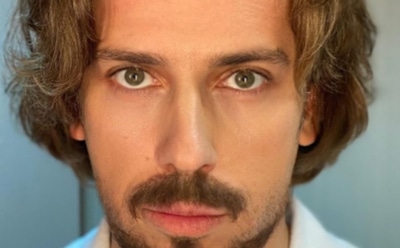 Галкин поделился архивным роликом с двойняшками