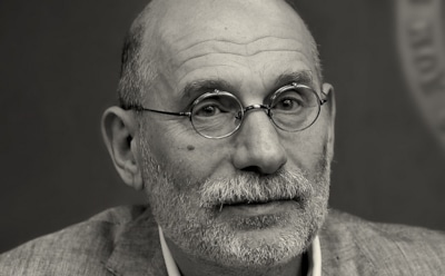 Борис Акунин объяснил свою пропажу тем, что «валяется» с коронавирусом