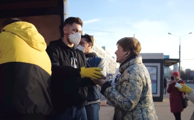 Парень Бузовой похвастался раздачей гречки москвичам