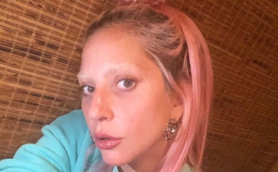 Леди Гага усовершенствовала защитный экран от коронавируса