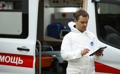 Особый режим и заболевшие: коронавирус в Омске