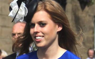 Принцесса Беатрис снова перенесла дату свадьбы