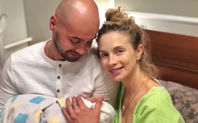 Жена Черкасова рассказала о родах в ванне рядом с мужем