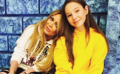 Дочь Началовой спела и поразила сходством с матерью