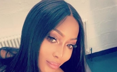 Наоми Кэмпбелл показала, как отметила 50-летие в самоизоляции