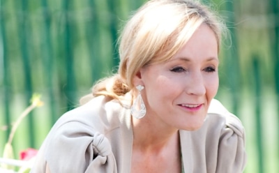 Джоан Роулинг опубликовала повесть, пролежавшую на чердаке 10 лет