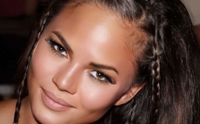 Модель Крисси Тайген решила избавиться от имплантов