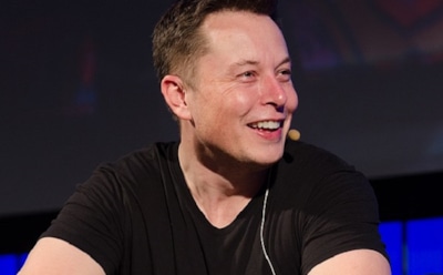 Илон Маск ответил Рогозину по-русски