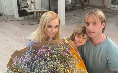 Сына Рудковской стали избегать дети из-за фейка о «расстройстве»