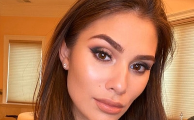 Родившая Шубская уже неделю принимает цветы и подарки