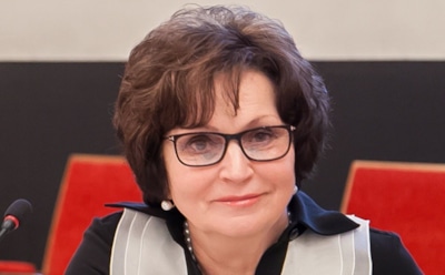 «Старородки»: председателя Союза женщин осудили за оскорбление 30-летних рожениц