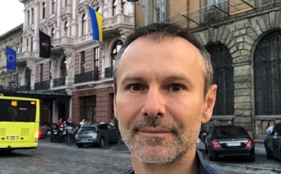 Вакарчуку не разрешили досрочно уйти из политики