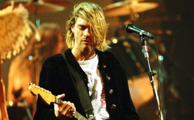 Гитару Курта Кобейна купили на аукционе за рекордную сумму