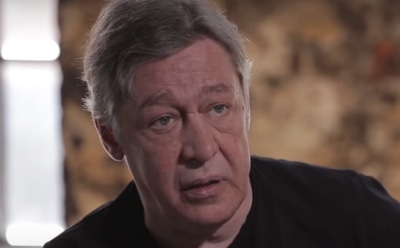 Жена Михаила Ефремова выиграла суд у коммунальщиков