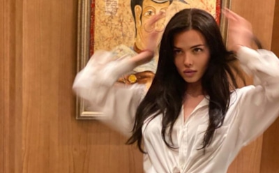 Решетова показала, как учится водить мотоцикл