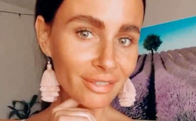 Саша Зверева впервые показала лицо новорожденного сына