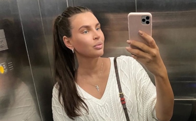 Элла Суханова показала новорожденную дочь