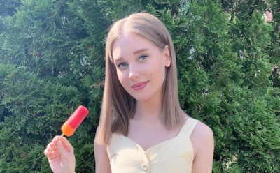 Асмус показала фото, сделанные в ванне для фильма «Текст»