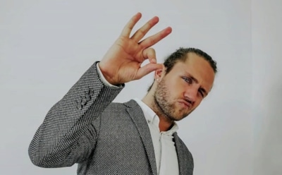 Влад Соколовский поделился романтичным кадром с новой избранницей