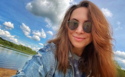 Отец вступился за Наталью Фриске, выступившую в платье Жанны