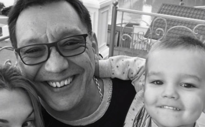 Егор Кончаловский показал фото 2-летнего сына за рулем авто