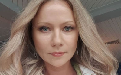 Мария Миронова показала тату на шее