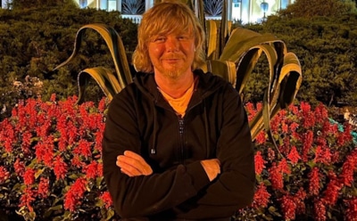 «Рыжий Иванушка» закрутил роман с девушкой на 30 лет моложе его