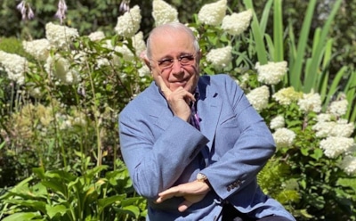 Петросян показал, как пьет «Отвертку»