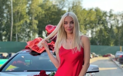 Участник «Дома-2» Уманский подарил беременной Паршиной шикарное авто
