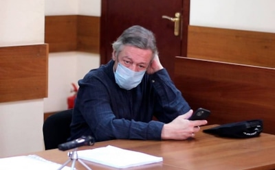 Ефремов госпитализирован в реанимацию из здания суда