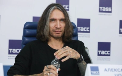 Как сейчас живет единственный сын Виктора Цоя