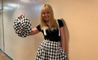 Светлана Лазарева объяснила яйцо и ведро воды в своем райдере