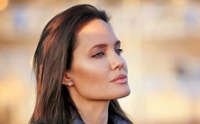 Дети Джоли четыре года не видели бабушку и дедушку