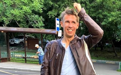 Панин похвастался, что освоил в Испании профессию автомойщика