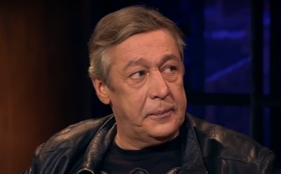 Джигурда принес к зданию суда «доказательства невиновности» Ефремова