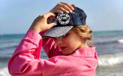 Арзамасова призналась, что боится публиковать фото без макияжа