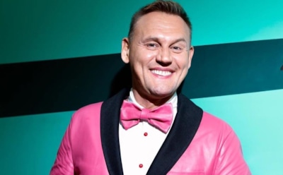 Степан Меньщиков забрал жену и дочь из роддома