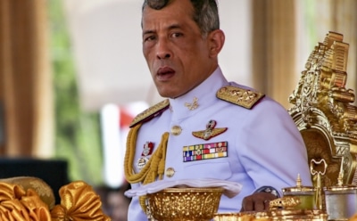 Король Таиланда восстановил в статусе свою фаворитку после года тюрьмы