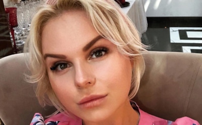 Алиса Вокс похвасталась, что «напела» на двухэтажный дом