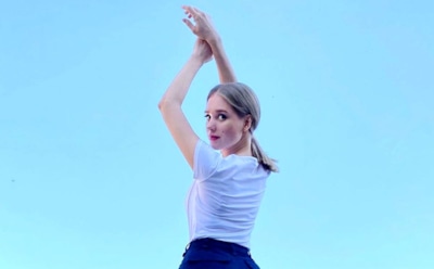 «А мать в форме»: Асмус поразила акробатическим трюком